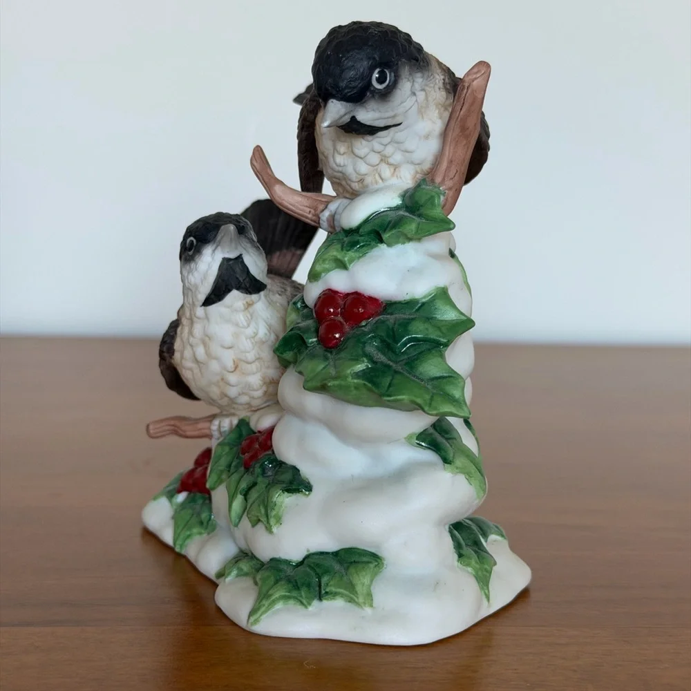Home Interiors Gifts “Winter’s Chickadees” Hand Painted Bird Figurine 5/4,5”